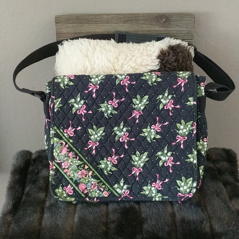 Amazing laptop size messenger Vera Bradley